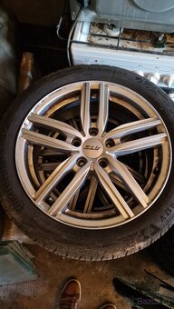 Alu kola r 17 ats - 2