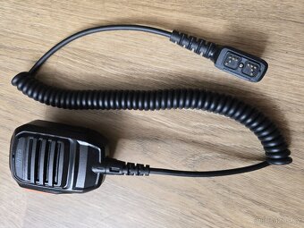 Vysílačka radiostanice 2x Hytera PD782G UHF + externí mikrof - 2