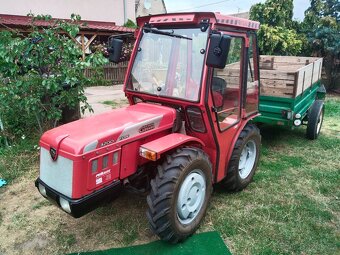Malotraktor Antonio Carraro 3200 32. koní 3 válec - 2
