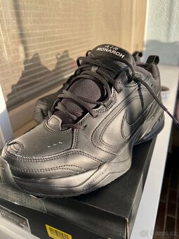 Černé Nike Air Monarch IV - 2