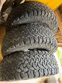 35x12,5 r15 Bfgoodrich all teraine 6x139.7 - 2