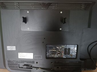 Televize / televizor + drzak / tv LG 32LG3000 82 uhlopricka - 2