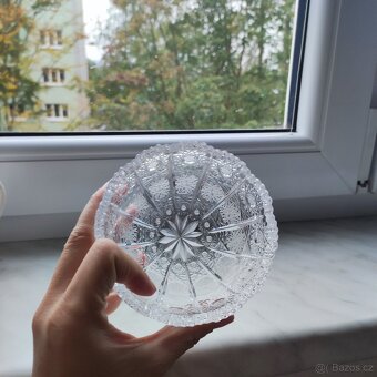 malá broušená miska - 2