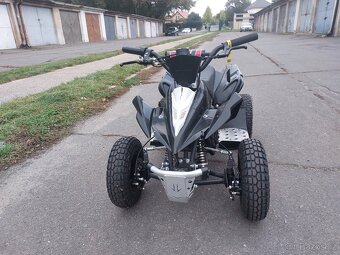 Dětská elektrická čtyřkolka Nitro 800w - 2