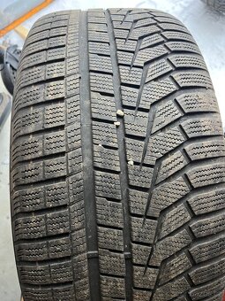 Zimní pneu Hankook 285/45/21 - 2
