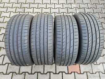 Letní pneumatiky 235/45/19 - 2