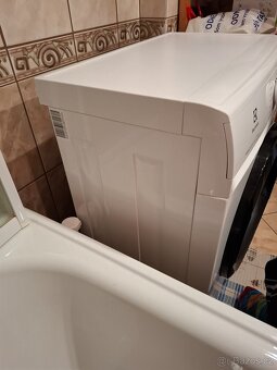 Úzká pračka Electrolux - 2