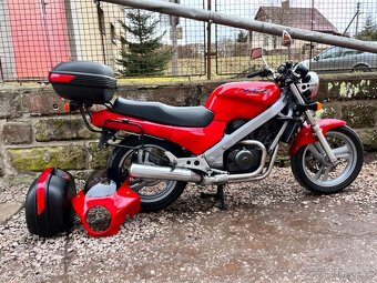 Honda NTV 650 RC33 + kufry GIVI - TOP STAV - 2