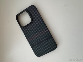 iPhone 15 pro Benks kryt z kevlaru - 2