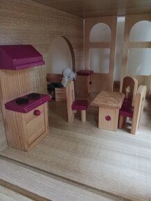 Domeček pro panenky - 2