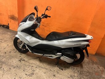 Honda 125 PCX - 2