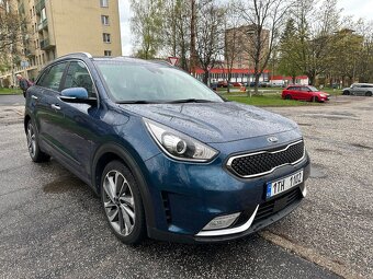 Kia Niro -1.6 77kw Hybrid koupeno v Čr-dědictví - 2