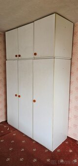 Šatní skříně - bílé 4 díly - za odvoz - 2