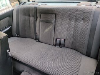 BMW E30 interiér - 2