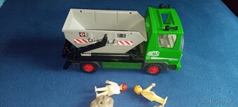 Playmobil auto s kontejnerem - 2