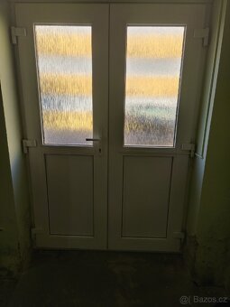 Plastové dvoukřídlé dveře - 2
