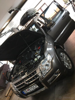 Mitsubishi Pajero - 2