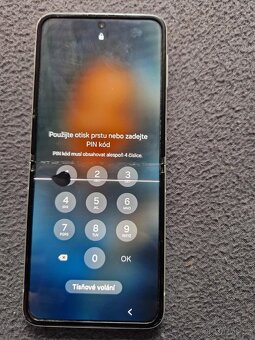 Samsung Galaxy flip3 256GB - 2