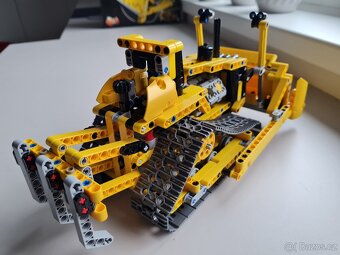 Lego Technic buldozer 42028 - 2