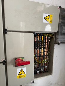 Rozvaděče, vypínače + jističe 380V - 2