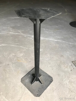 Stolová podnož osmihran - 2