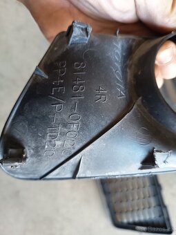 Toyota Verso znak, mřížka, maska - 2