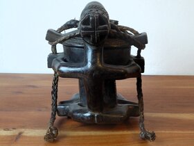 Stará Africká dřevořezba sošek s dózou kmene Luba z Konga - 2