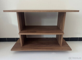 Televizní skříňka TV stolek na kolečkách 73 cm - 2