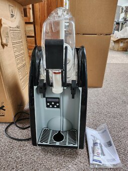 Výrobník zmrzliny Elmeco - 2