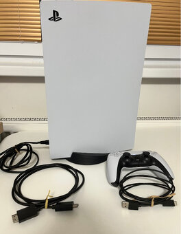 REZERVOVANO—Playstation 5 (PS5) s mechanikou + příslušenství - 2