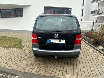 Volkswagen Touran - 2