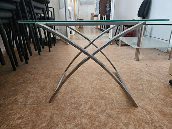 KONFERENČNÍ STOLEK - SKLO - 2