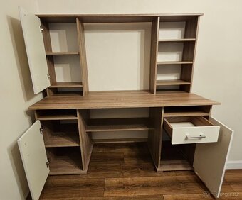 Psací stůl nebo toaletní stolek - 2