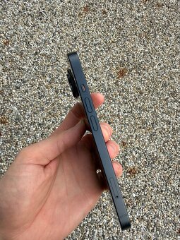 IPhone 14 - baterie 100% - 2