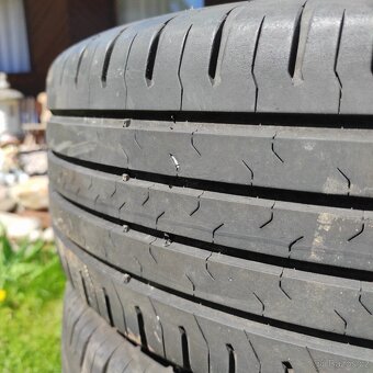 Pneu 215/60 R16 - 2