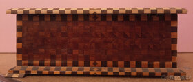 Dřevěná skříňka na cennosti - 2