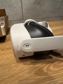 Prodám Virtuální realitu Meta Quest 3S - 2
