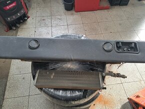 Zetor uřI díly slovenské kabiny 5211-7745. - 2