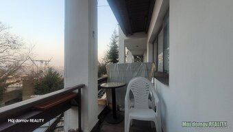 Byt k pronájmu ve vile s bazénem, 1+kk, 33m, balkon 1,5m2, - 2
