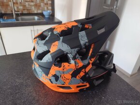 Prodám přilb na kolo mtb dh Downhill helm - 2