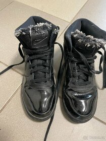 Kotníčkové Nike zimní - jarní vel. 38 - 2