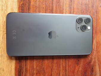 Prodám iphone 11 pro max 64GB - 2