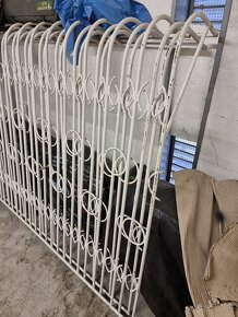 Prodám balkónové bezpečnostní mříže z masivní kulatiny - 2
