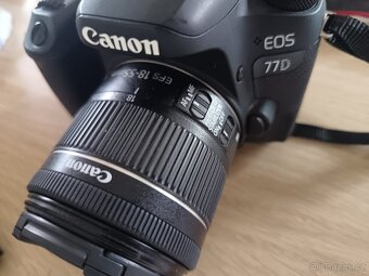 Canon EOS 77D černý + 18-55mm IS STM - 2