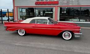 1959 Pontiac Catalina Convertible - 2