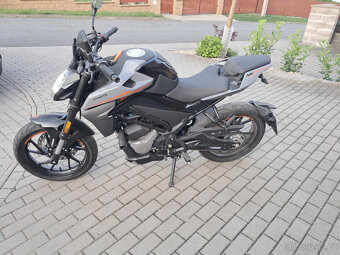 CFMOTO 300NK - 2