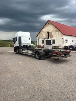 Iveco Stralis 190S42 BDF - 2