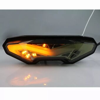 Yamaha MT-10 - zadní světlo LED - 2