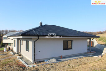 RD Markéta 4+kk se zahradou o výměře 650 m² v Kladné Žilín u - 2