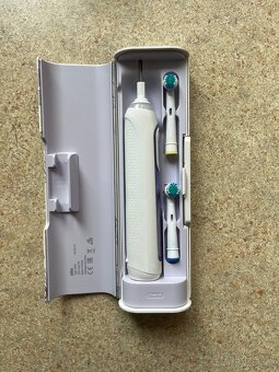 Oral-B BRAUN - 2